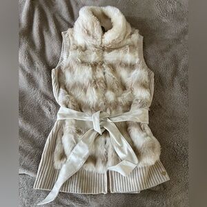Cream sweater vest with faux fur front